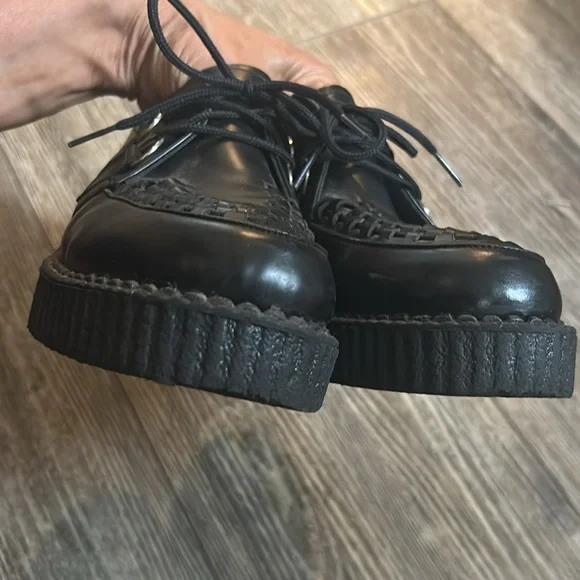 T.U.K. Creepers - Picture 11 of 12